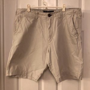 Men’s American Eagle Khaki Shorts